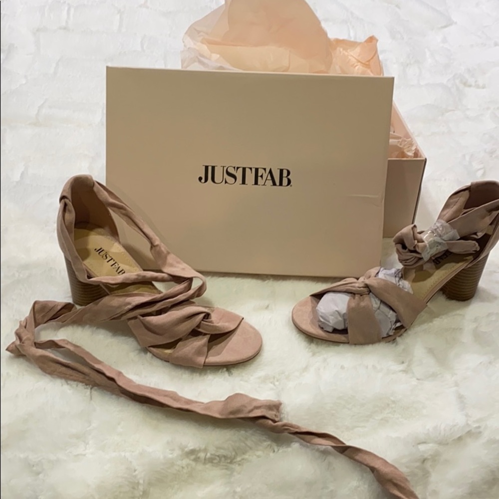 NWT Just Fab Lace Up Heels